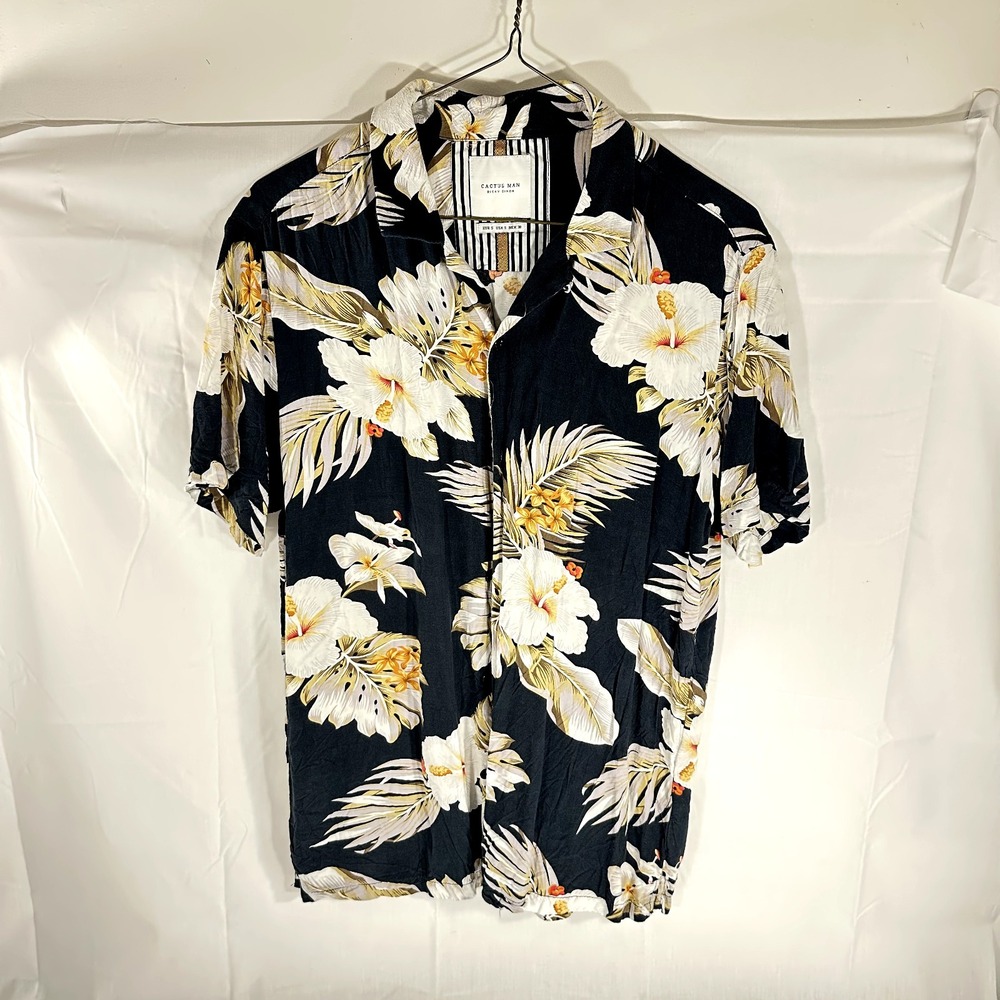 Men's  Hawaiian Floral Cactus Man Ricky Singh Shirt Size Small Button Down - Picture 2 of 5